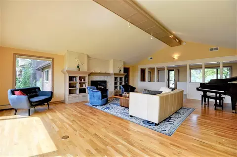 130 E High Dr, Spokane, WA 99203 photo 3