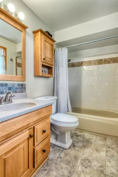 11622 E 20th Ave, Spokane Valley, WA 99206 photo 6