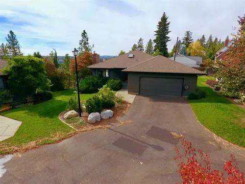 706 E High Dr, Spokane, WA 99203 photo 1