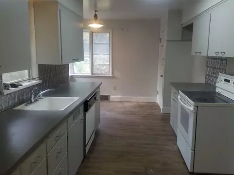 919 E 17th Ave, Spokane, WA 99203 photo 2