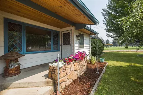 11821 E 15th Ave, Spokane Valley, WA 99206 photo 2