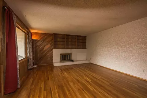 11821 E 15th Ave, Spokane Valley, WA 99206 photo 4