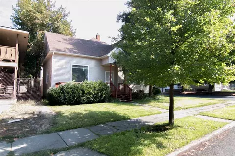 947 E Augusta Ave, Spokane, WA 99207 photo 2