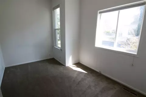 947 E Augusta Ave, Spokane, WA 99207 photo 14