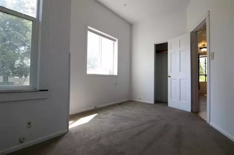 947 E Augusta Ave, Spokane, WA 99207 photo 13