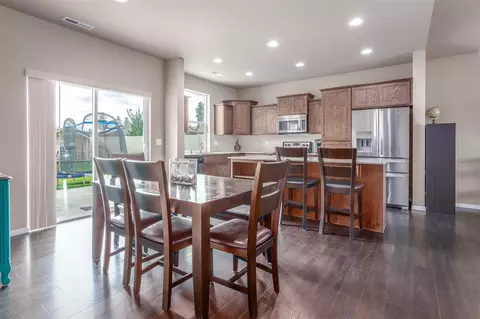 204 E Travis Ct, Spokane, WA 99208 photo 6