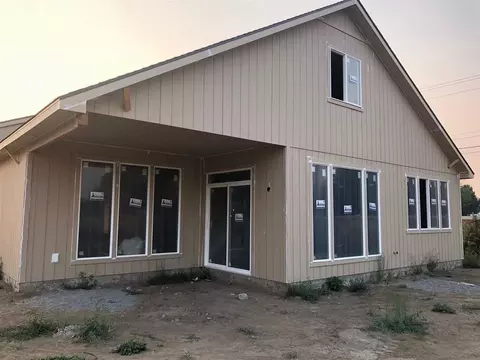 8610 N Maple Ln, Spokane, WA 99208 photo 2