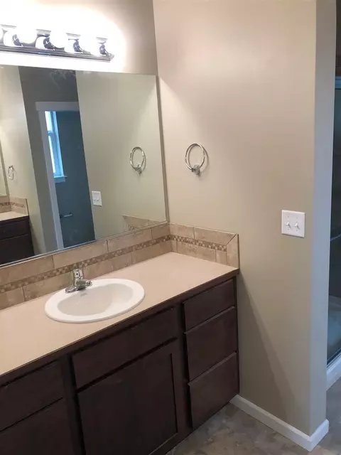 8610 N Maple Ln, Spokane, WA 99208 photo 8