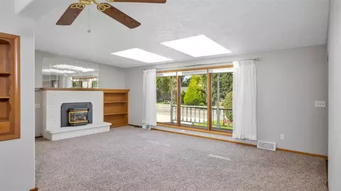 12104 E 9th Ave, Spokane Valley, WA 99206 photo 4
