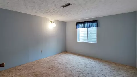 12104 E 9th Ave, Spokane Valley, WA 99206 photo 12