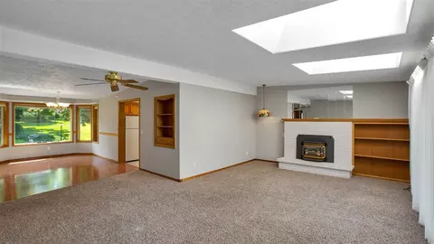 12104 E 9th Ave, Spokane Valley, WA 99206 photo 3