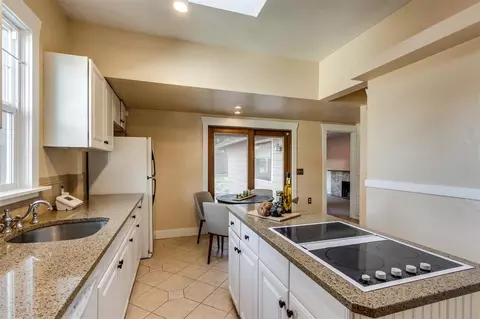 2924 E 16th Ave, Spokane, WA 99223 photo 8