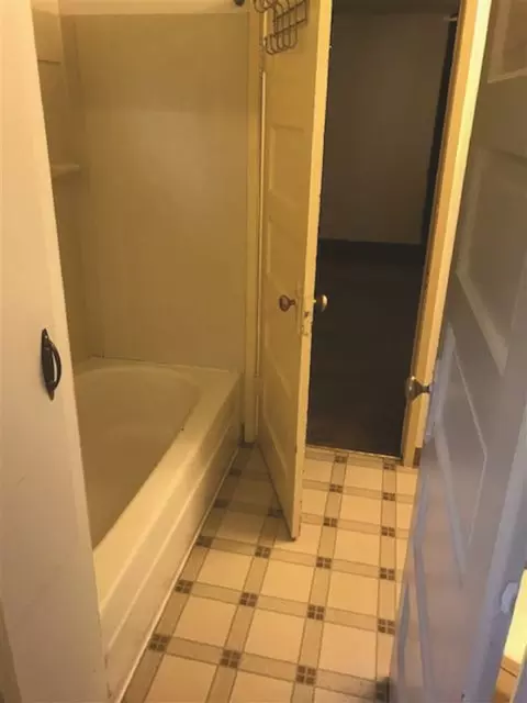 383 E 8th Ave, Spokane, WA 99202 photo 16