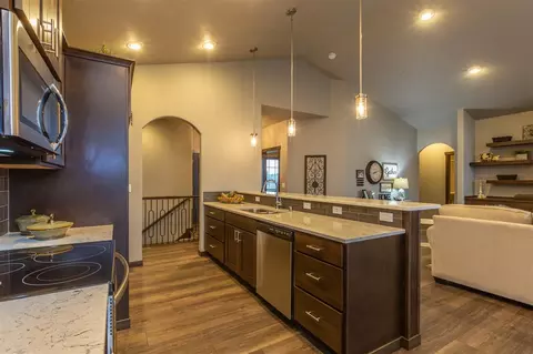 201 E Sapphire Ln, Spokane, WA 99208 photo 9