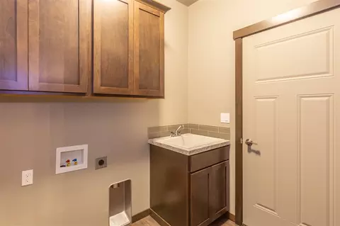201 E Sapphire Ln, Spokane, WA 99208 photo 17