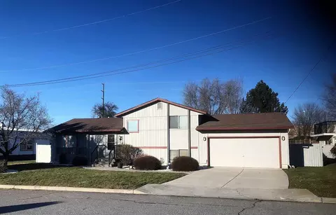 13615 E 3rd Ave, Spokane Valley, WA 99216 photo 1