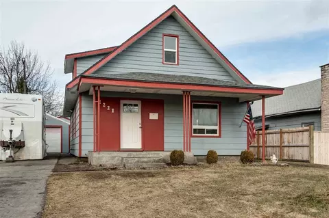 2221 Everett Ave, Spokane, WA 99207 photo 1