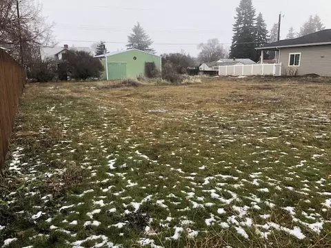 3707 E 25th Ave, Spokane, WA 99223 photo 1