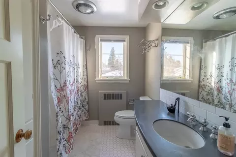 1118 E Overbluff Rd, Spokane, WA 99203 photo 15