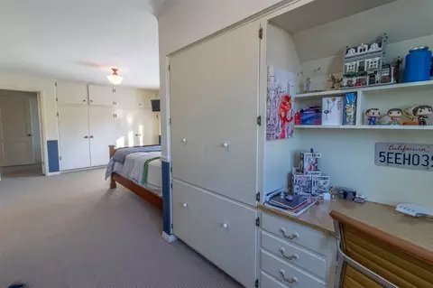 1118 E Overbluff Rd, Spokane, WA 99203 photo 13
