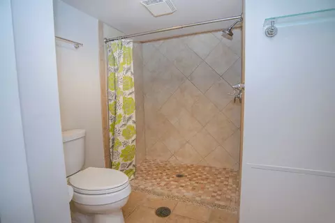 815 E 33rd Ave, Spokane, WA 99203 photo 15