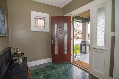 815 E 33rd Ave, Spokane, WA 99203 photo 4