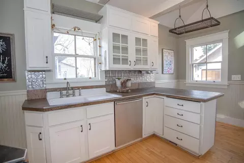 815 E 33rd Ave, Spokane, WA 99203 photo 8