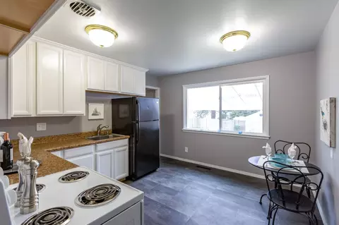 1809 E Thurston Ave, Spokane, WA 99223 photo 5