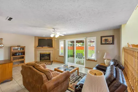 12817 E 34th Ct, Spokane Valley, WA 99206 photo 8