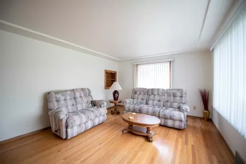 2511 E Marshall Ave, Spokane, WA 99207 photo 3