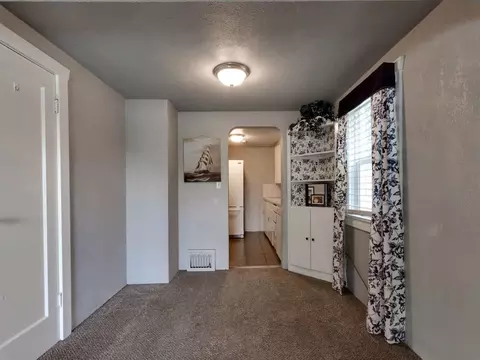 2129 E Sharp Ave, Spokane, WA 99202 photo 5