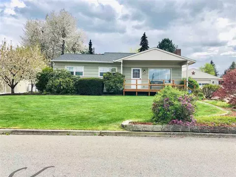 12206 E 9th Ave, Spokane Valley, WA 99206 photo 1
