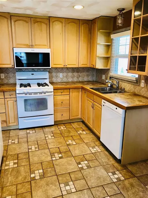 12206 E 9th Ave, Spokane Valley, WA 99206 photo 5