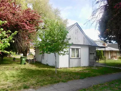 2003 E Mallon Ave, Spokane, WA 99202 photo 2