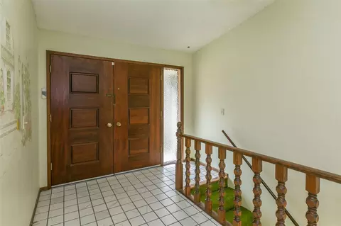 1817 E Pinecrest Rd, Spokane, WA 99203 photo 2