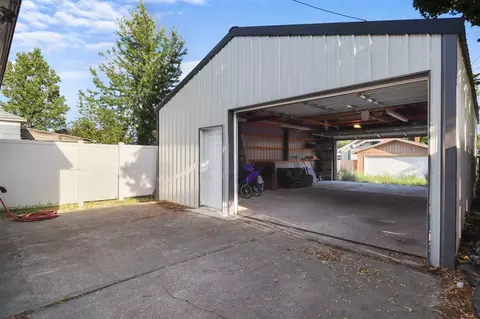 628 E Heroy Ave, Spokane, WA 99207 photo 17