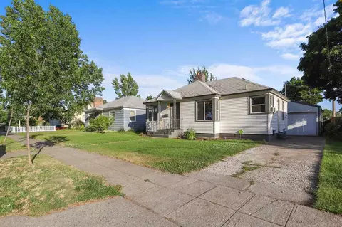 628 E Heroy Ave, Spokane, WA 99207 photo 2