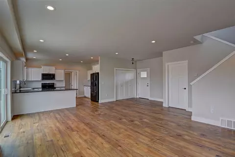 410 N Spangle Ave, Spangle, WA 99031 photo 5