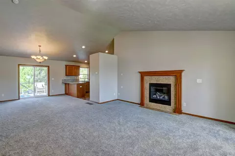 511 E Parker Dr, Colbert, WA 99005 photo 2