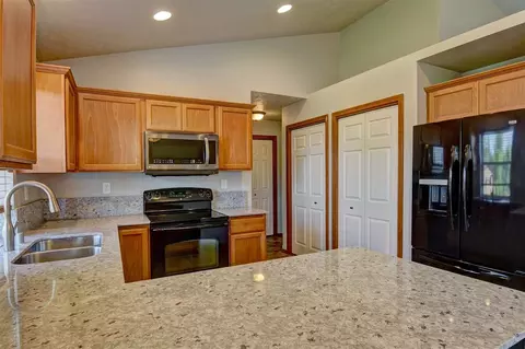511 E Parker Dr, Colbert, WA 99005 photo 7
