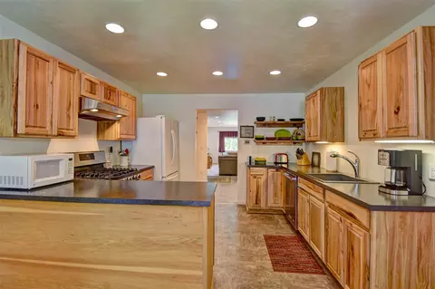 1218 E 40th Ave, Spokane, WA 99203 photo 5