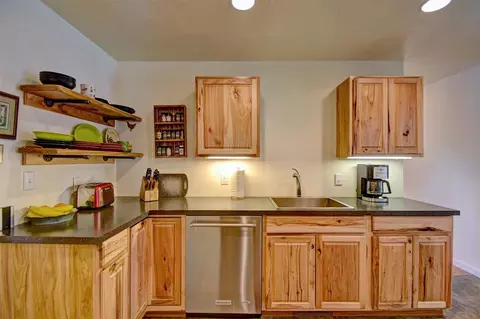 1218 E 40th Ave, Spokane, WA 99203 photo 6