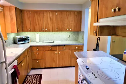 10904 E 18th Ave, Spokane Valley, WA 99206 photo 4