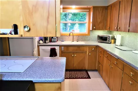 10904 E 18th Ave, Spokane Valley, WA 99206 photo 5