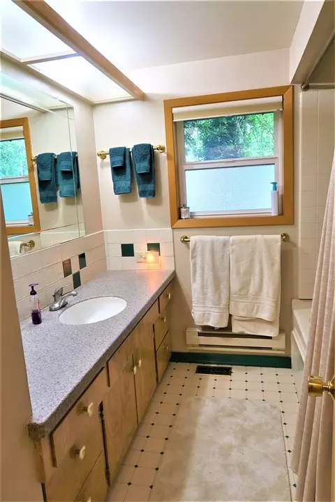 10904 E 18th Ave, Spokane Valley, WA 99206 photo 7