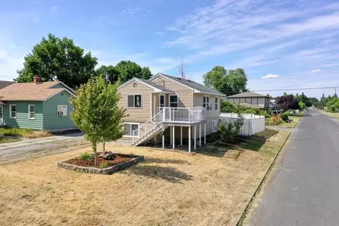 1127 E Queen Ave, Spokane, WA 99207 photo 2
