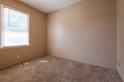 1127 E Queen Ave, Spokane, WA 99207 photo 10