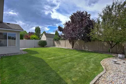 1613 E Devoe Ln, Spokane, WA 99217 photo 17