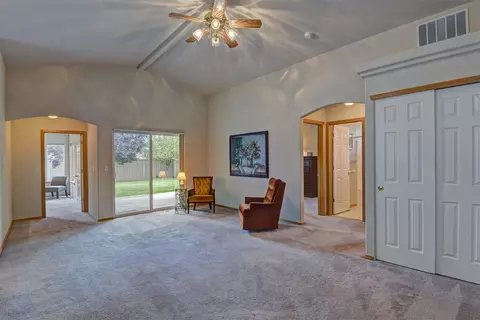 1613 E Devoe Ln, Spokane, WA 99217 photo 4