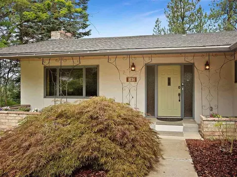 707 E Roundtable Cir, Spokane, WA 99218 photo 2